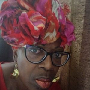 Meet your Posher, Deborah